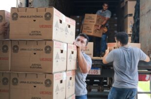 TRE-AC recebe novos modelos de urnas eletrônicas