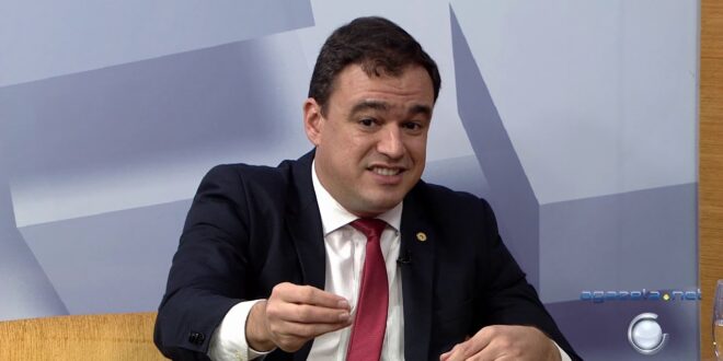 Presidente do PT diz que governo do Acre quer cortar despesas e pessoal para manter seus luxos