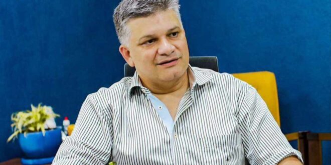 Beto Murad deixa o Deracre