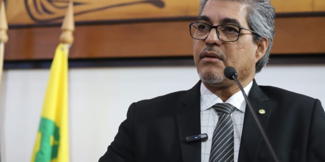 Edvaldo Magalhães cobra secretário de Assistência Social solução definitiva para os despejados da ‘Terra Prometida’