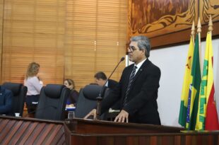 Edvaldo Magalhães defende que casas populares devolvidas ao Estado possam ser doadas aos sem-tetos da Terra Prometida