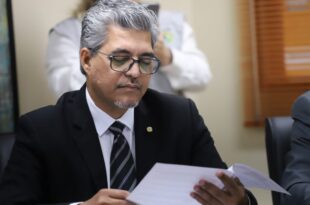 Edvaldo Magalhães comemora instituição da Lei Sérgio Taboada que cria a Semana da Música Acreana