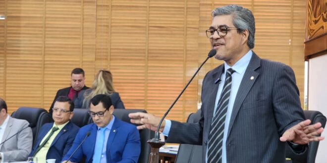 Edvaldo Magalhães denuncia atraso no pagamento do transporte escolar em Brasileia: ‘três meses de salários atrasados’