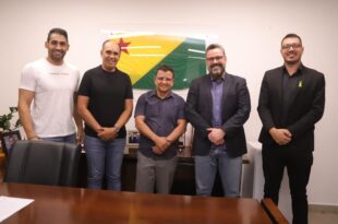 Gonzaga se reúne com Alan Rick para tratar da reconstrução de estradas, instalação de aterros sanitários e crise aérea