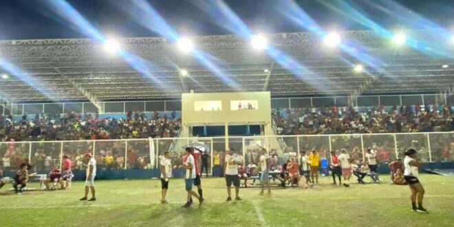 Flamenguinho e Cazumbá conquistam Bi-campeonato masculino e feminino da Copa da Floresta