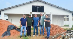 Mazinho Serafim recebe senador Márcio Bittar e apresenta obras e programas realizadas em Sena Madureira com recurso do parlamentar