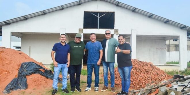 Mazinho Serafim recebe senador Márcio Bittar e apresenta obras e programas realizadas em Sena Madureira com recurso do parlamentar