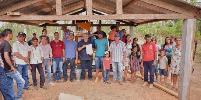 Associações de Produtores Rurais de Epitaciolândia recebem máquinas, equipamentos e implementos agrícolas através de emendas destinadas pela ex-deputada Mara Rocha