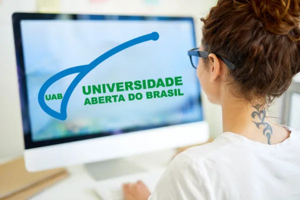 Educação abre pesquisa online sobre cursos a distância que devem ser abertos nos polos da Universidade Aberta