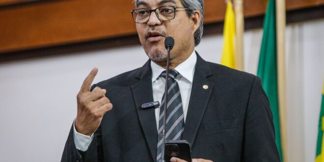 Servidores envolvidos em máfia dos consignados teriam que devolver 35% do valor contratado, denuncia Edvaldo Magalhães