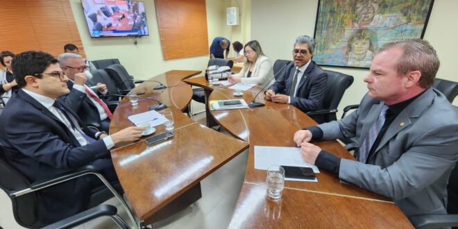 A pedido de Edvaldo, Aleac instala Comissão que vai elaborar projeto para regularização ambiental e fundiária, beneficiando milhares de produtores rurais e extrativistas