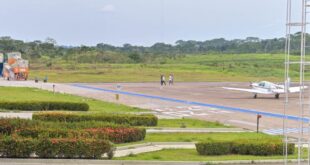 Familiares das vítimas de acidente aéreo em Rio Branco são recebidos por equipes especializadas do Estado