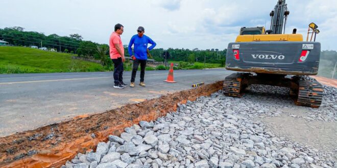 Gonzaga vistoria obras na BR-364 e destaca trabalho do DNIT: “Serviço de qualidade. Essa é a estrada que queremos”