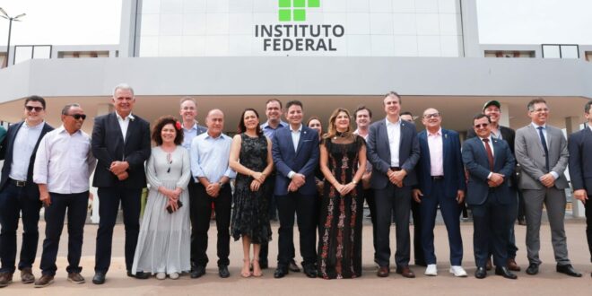 Ifac inaugura nova sede da Reitoria com presença do Ministro da Educação