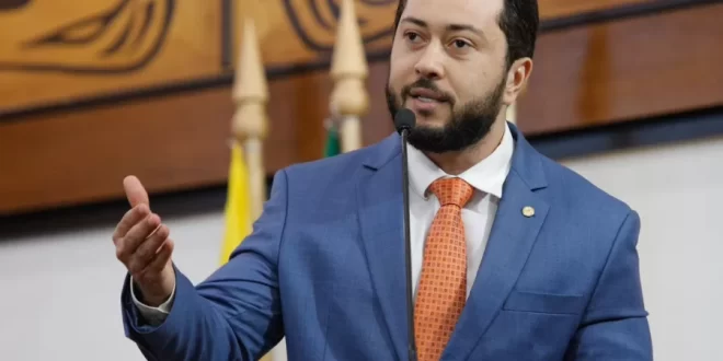 Jarude pede convocação de cadastro de reserva e cobra deputados: “Chega de tapinha nas costas, vamos resolver o problema”
