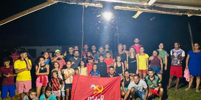 A pedido de lideranças do movimento social, PCdoB em Marechal Thaumaturgo filia 14 novos integrantes da Comunidade Prainha