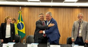 Petecão participa de reunião sobre plano de enfrentamento ao tráfico de drogas e outros crimes