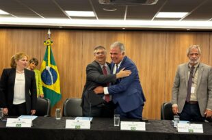 Petecão participa de reunião sobre plano de enfrentamento ao tráfico de drogas e outros crimes