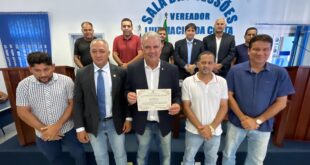Petecão recebe Moção de Aplauso da Câmara de Vereadores de Cruzeiro do Sul