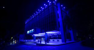 Novembro Azul: Aleac recebe iluminação em apoio à prevenção do câncer de próstata