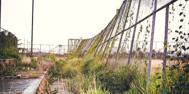 Jarude denuncia abandono de complexo esportivo que custou mais de R$2 milhões