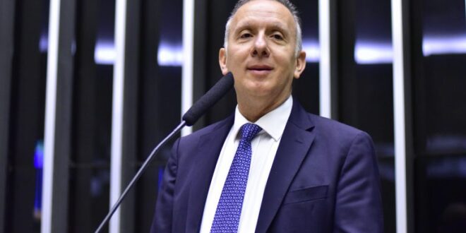 Câmara aprova projeto que facilita regularização de dívidas com a Receita Federal