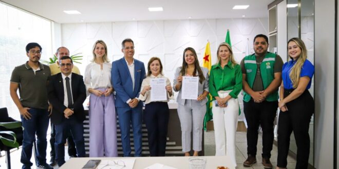 Procon firma cooperação técnica com DPE para atender consumidores superendividados