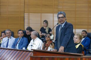 “Homenagear a nossa Academia Acreana de Letras, é cuidarmos da nossa história”, enfatiza Edvaldo Magalhães