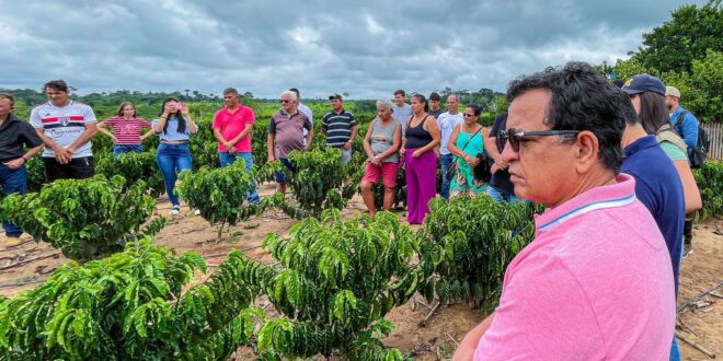 Gonzaga anuncia investimento para cafeicultores do Alto Acre e destaca importância do café para crescimento do PIB acreano