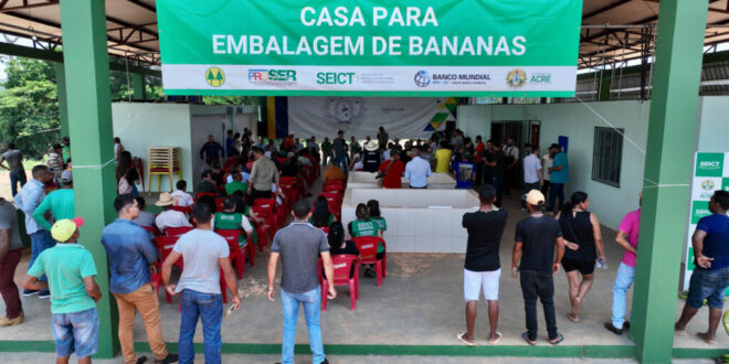 Governo inaugura agroindústria de banana em Acrelândia