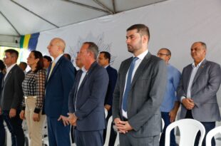 Nicolau Júnior prestigia entrega de veículos e enaltece investimentos da gestão de Gladson