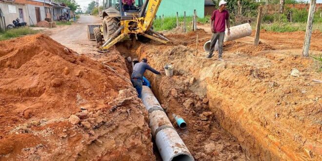  Mazinho Serafim segue com investimentos em obras de drenagem. Estrada Xiburema é contemplada