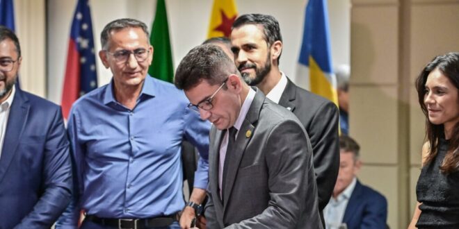  Acre assina Pacto pela Governança da Água
