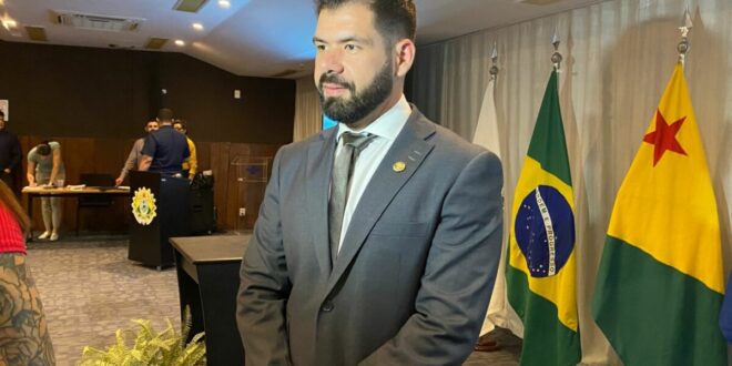 Alô secretário Pedro Pascoal: menino autista de 14 anos com condição degenerativa grave precisa de TFD para sobreviver