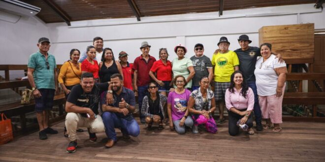 Intervenções culturais transformam vidas no Teatro Barracão Matias