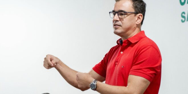 "Essa denúncia é apenas o começo", diz Daniel Zen sobre pedido de afastamento do governador do Acre