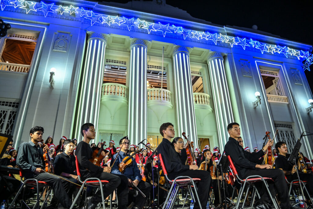 Governo do Acre abre programação de Natal com cantata e acender das luzes do Palácio Rio Branco