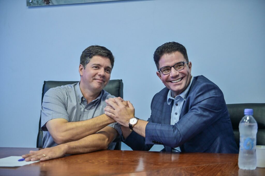 Governo e Associação Comercial do Acre discutem projeto de educação financeira nas escolas