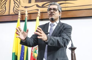 Edvaldo Magalhães se posiciona contrário à articulação do governo para contrair empréstimos de até R$ 2,5 bilhões sem autorização legislativa