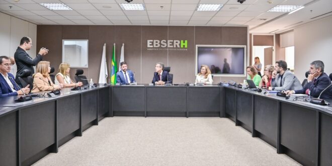 Governo do Estado sinaliza parceria com a Ufac para gestão da Fundação Hospitalar