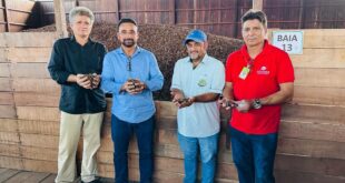 Empresário visita agroindústria da Cooperacre e ressalta a importância da castanha do Acre que já é comercializada em 10 países