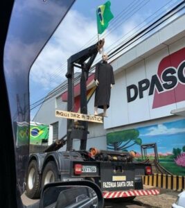 Coluna da Angélica- Vai para a China ou não vai? 2 Coluna da Angélica- Vai para a China ou não vai?