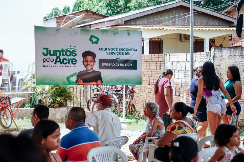 Projeto Juntos pelo Acre leva cidadania para moradores do bairro Taquari 