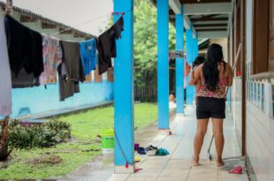 Utilização de escolas como abrigos para atingidos pela enchente pode alterar calendário escolar  