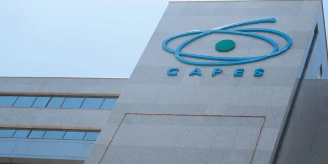 Mudança de presidência da CAPES provoca desconforto e Associações reagem com Nota Pública