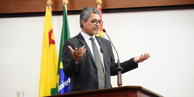 Edvaldo lamenta atitude de Bocalom ao ignorar desabrigada no Parque de Exposições: “os órgãos de controle têm que agir”