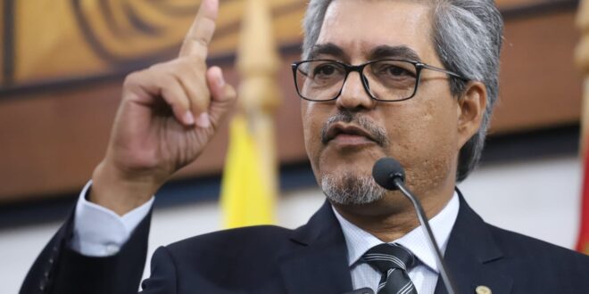 Edvaldo Magalhães defende policial civil e diz que abertura de sindicância foi perseguidora