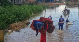 Enchentes já afetam 100 mil pessoas no Acre 