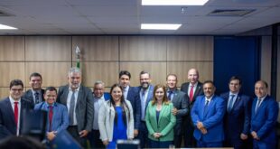 Gonzaga debate com ministro e bancada federal investimentos nos aeroportos acreanos e internacionalização dos voos
