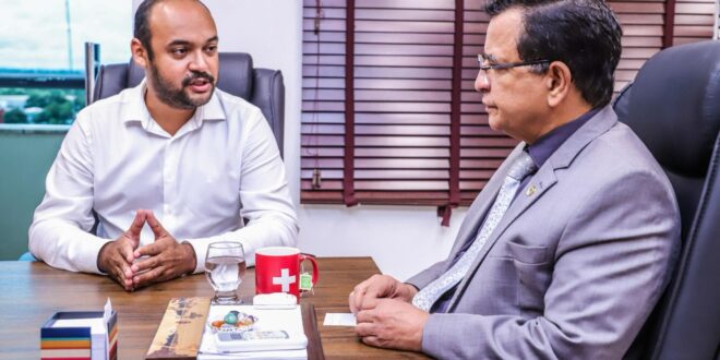 Gonzaga recebe visita do presidente da Fundhacre que anuncia retorno da Oficina Ortopédica Móvel